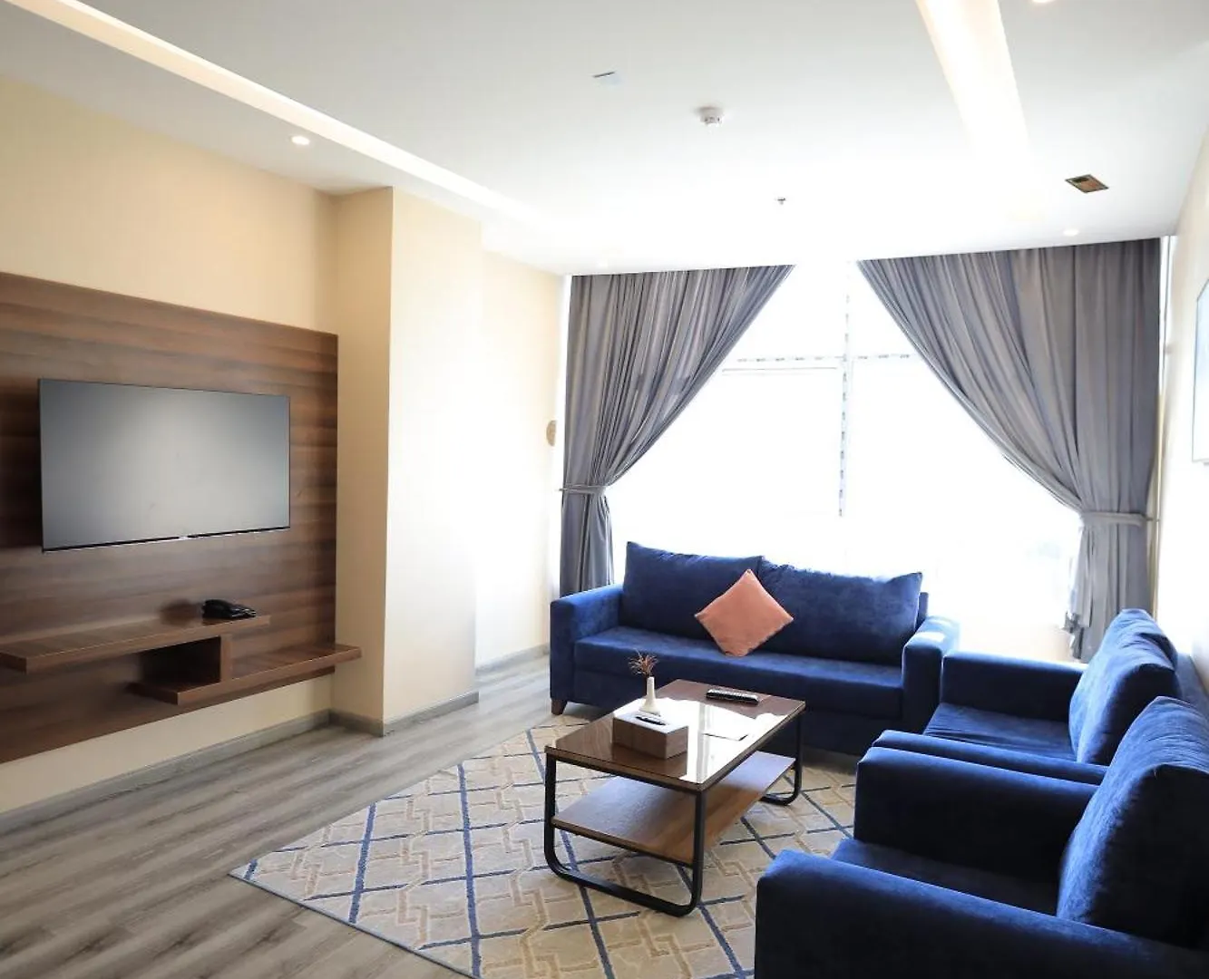 Red Fall Hotel Jeddah